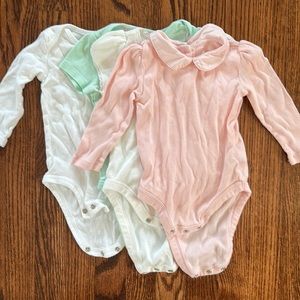 Baby Gap lot of 4 onesies, 12-18M